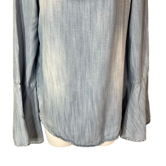 Cloth & Stone Chambray Top With Bell Sleeves Size  Small - Picture 3 of 10